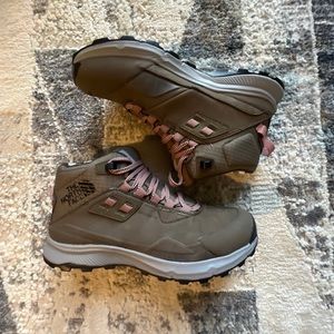 NWT North Face Ankle Boots